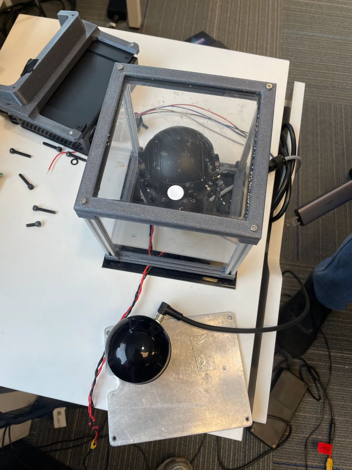 PTZ Enclosure — image 3